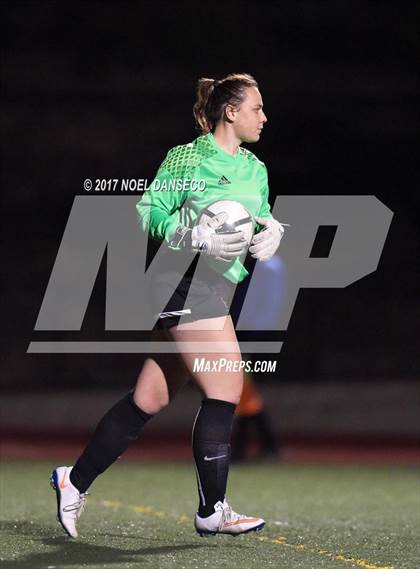 Thumbnail 1 in Los Gatos vs. Woodside (CIF CCS D1 Semifinal) photogallery.