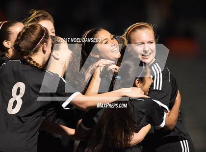Thumbnail 2 in Los Gatos vs. Woodside (CIF CCS D1 Semifinal) photogallery.