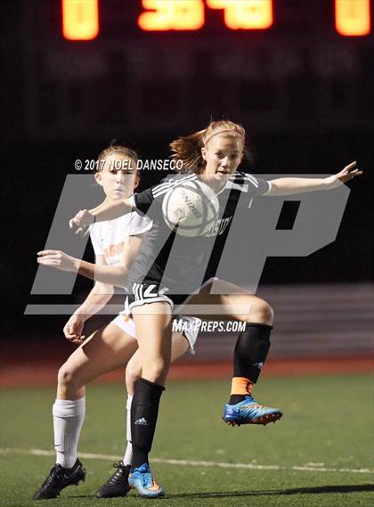 Thumbnail 1 in Los Gatos vs. Woodside (CIF CCS D1 Semifinal) photogallery.