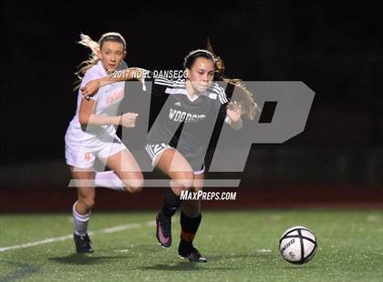 Thumbnail 3 in Los Gatos vs. Woodside (CIF CCS D1 Semifinal) photogallery.
