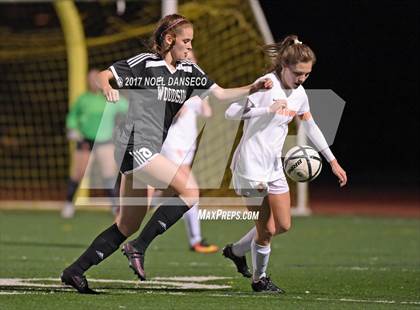 Thumbnail 2 in Los Gatos vs. Woodside (CIF CCS D1 Semifinal) photogallery.