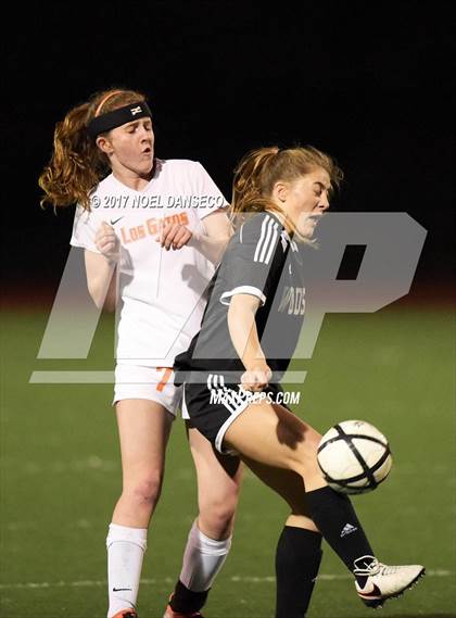 Thumbnail 2 in Los Gatos vs. Woodside (CIF CCS D1 Semifinal) photogallery.