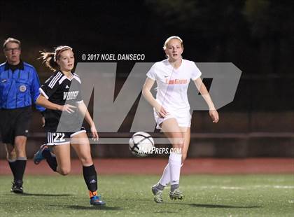 Thumbnail 3 in Los Gatos vs. Woodside (CIF CCS D1 Semifinal) photogallery.