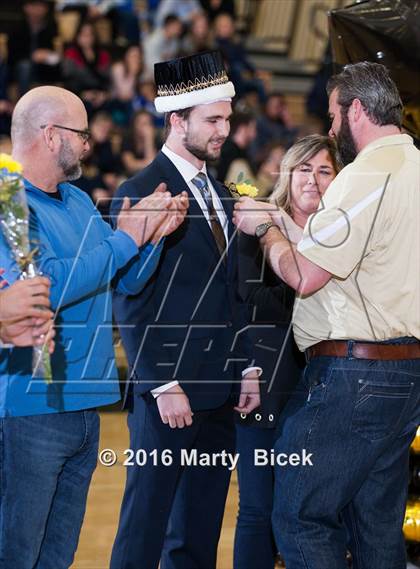 Thumbnail 1 in Gregori @ Enochs photogallery.