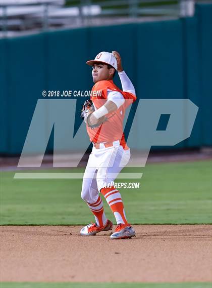 Thumbnail 2 in San Marcos vs United (San Antonio Classic) photogallery.