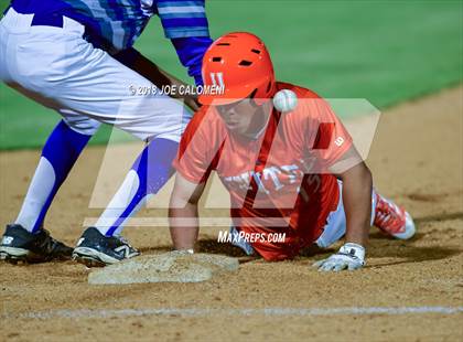Thumbnail 2 in San Marcos vs United (San Antonio Classic) photogallery.