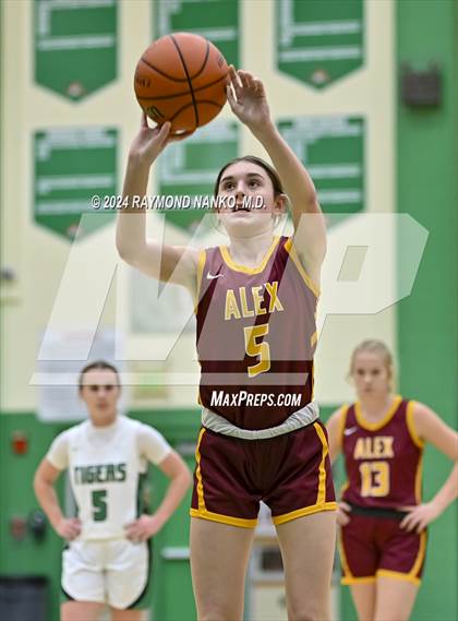 Thumbnail 2 in Alexandria-Monroe @ Yorktown  photogallery.