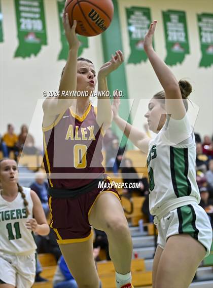 Thumbnail 2 in Alexandria-Monroe @ Yorktown  photogallery.