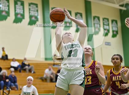 Thumbnail 3 in Alexandria-Monroe @ Yorktown  photogallery.