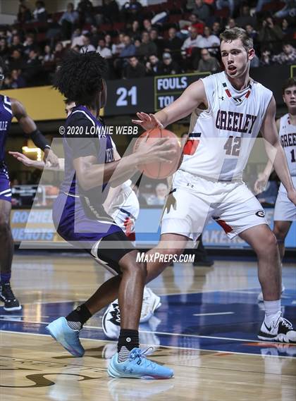 Thumbnail 3 in New Rochelle vs. Horace Greeley (Section 1 Class AA Semifinal) photogallery.