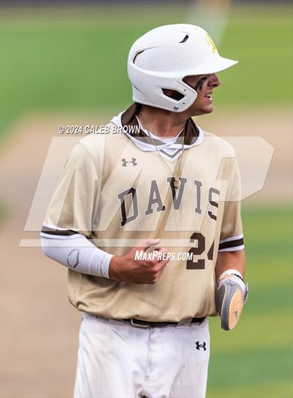 Thumbnail 3 in Davis vs. Corner Canyon (UHSAA 6A Bracket Play) photogallery.