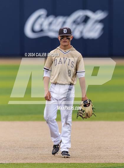 Thumbnail 2 in Davis vs. Corner Canyon (UHSAA 6A Bracket Play) photogallery.