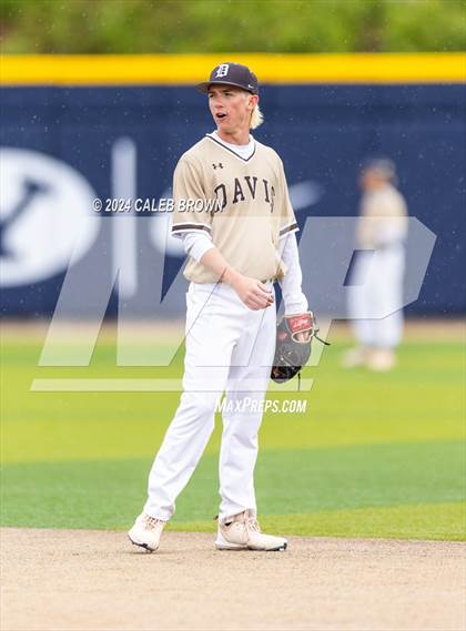 Thumbnail 2 in Davis vs. Corner Canyon (UHSAA 6A Bracket Play) photogallery.
