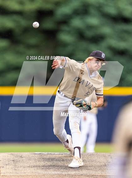 Thumbnail 2 in Davis vs. Corner Canyon (UHSAA 6A Bracket Play) photogallery.