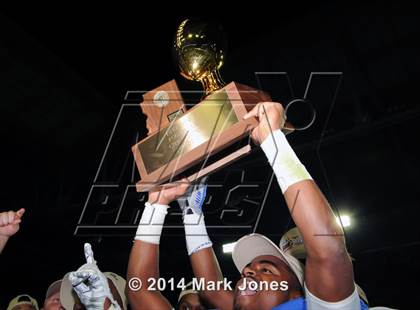 Thumbnail 1 in Hamilton vs. Chandler (AIA D1 Final) photogallery.
