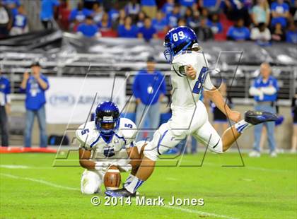 Thumbnail 2 in Hamilton vs. Chandler (AIA D1 Final) photogallery.