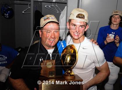 Thumbnail 1 in Hamilton vs. Chandler (AIA D1 Final) photogallery.