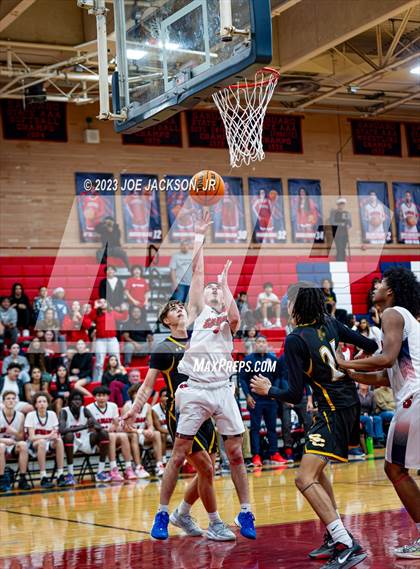 Thumbnail 1 in Salpointe Catholic @ Sahuaro photogallery.
