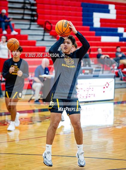 Thumbnail 2 in Salpointe Catholic @ Sahuaro photogallery.