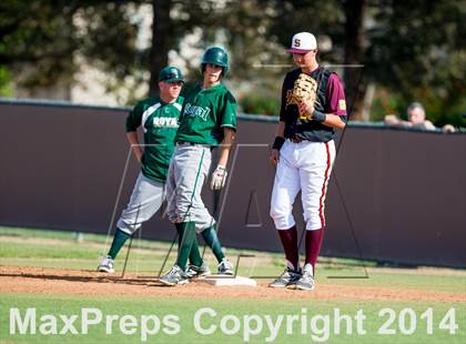 Thumbnail 3 in Royal @ Simi Valley photogallery.