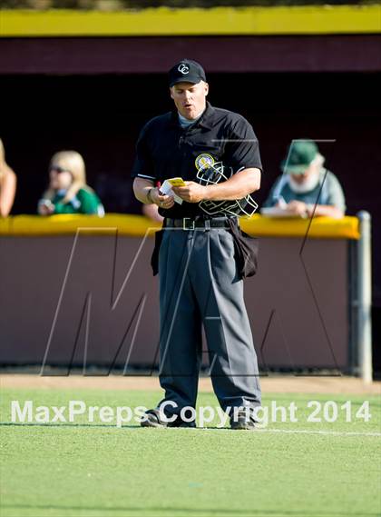 Thumbnail 1 in Royal @ Simi Valley photogallery.
