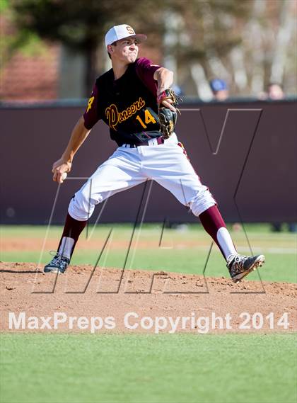 Thumbnail 1 in Royal @ Simi Valley photogallery.
