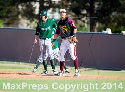 Thumbnail 3 in Royal @ Simi Valley photogallery.