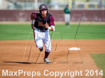 Thumbnail 3 in Royal @ Simi Valley photogallery.