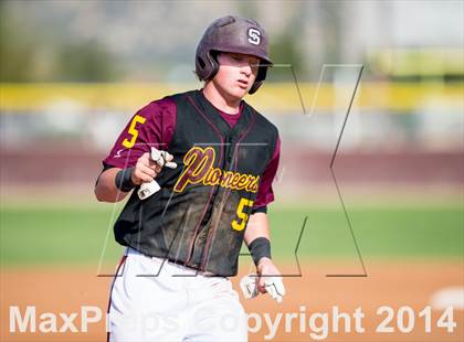 Thumbnail 3 in Royal @ Simi Valley photogallery.