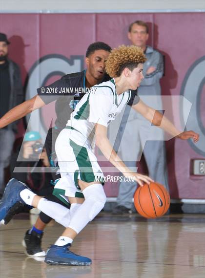 Thumbnail 3 in Chino Hills vs. Sheldon (Rancho Mirage Holiday Invitational) photogallery.