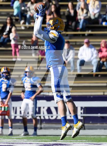 Thumbnail 3 in San Juan vs. South Summit (UHSAA 2A Semifinal) photogallery.