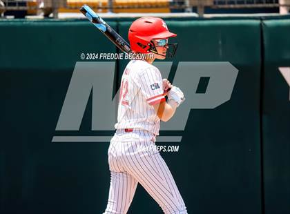 Thumbnail 3 in Neches vs. Hermleigh (UIL 1A Softball Semifinal) photogallery.
