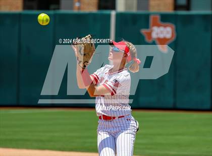 Thumbnail 2 in Neches vs. Hermleigh (UIL 1A Softball Semifinal) photogallery.