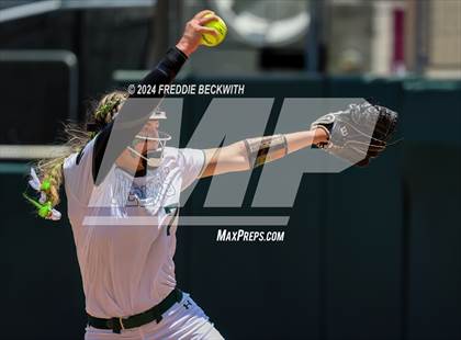 Thumbnail 3 in Neches vs. Hermleigh (UIL 1A Softball Semifinal) photogallery.