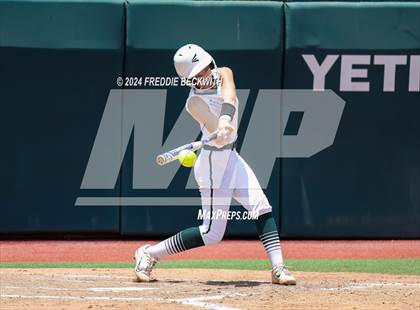 Thumbnail 2 in Neches vs. Hermleigh (UIL 1A Softball Semifinal) photogallery.