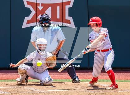 Thumbnail 3 in Neches vs. Hermleigh (UIL 1A Softball Semifinal) photogallery.