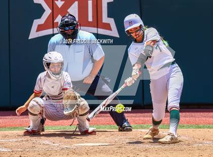 Thumbnail 1 in Neches vs. Hermleigh (UIL 1A Softball Semifinal) photogallery.