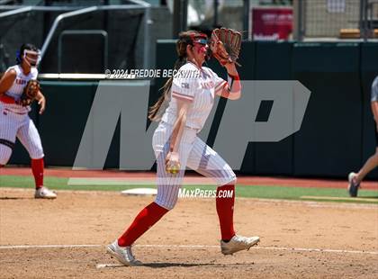 Thumbnail 1 in Neches vs. Hermleigh (UIL 1A Softball Semifinal) photogallery.