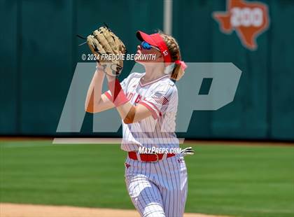 Thumbnail 1 in Neches vs. Hermleigh (UIL 1A Softball Semifinal) photogallery.