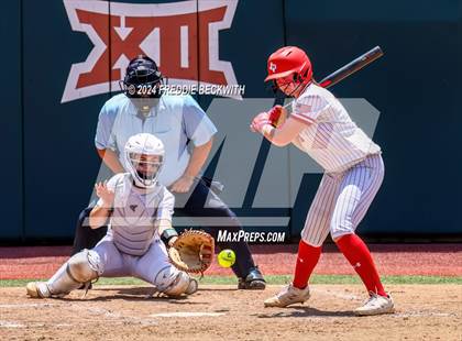 Thumbnail 2 in Neches vs. Hermleigh (UIL 1A Softball Semifinal) photogallery.