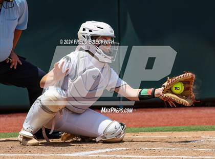 Thumbnail 3 in Neches vs. Hermleigh (UIL 1A Softball Semifinal) photogallery.