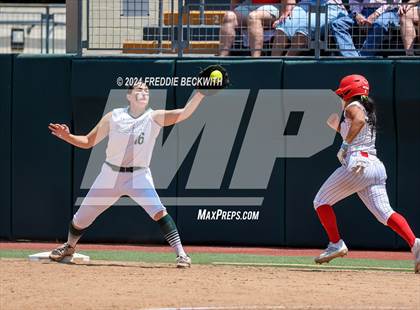 Thumbnail 3 in Neches vs. Hermleigh (UIL 1A Softball Semifinal) photogallery.