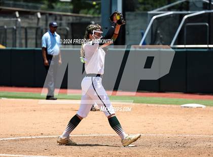Thumbnail 2 in Neches vs. Hermleigh (UIL 1A Softball Semifinal) photogallery.