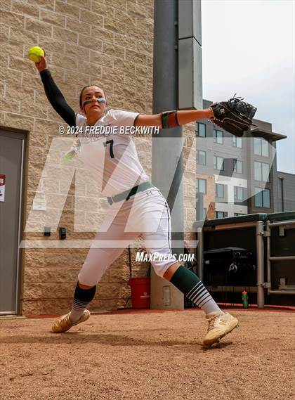 Thumbnail 1 in Neches vs. Hermleigh (UIL 1A Softball Semifinal) photogallery.