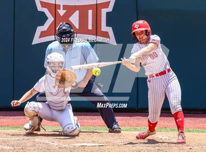 Thumbnail 1 in Neches vs. Hermleigh (UIL 1A Softball Semifinal) photogallery.