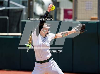 Thumbnail 2 in Neches vs. Hermleigh (UIL 1A Softball Semifinal) photogallery.