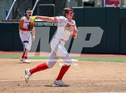 Thumbnail 1 in Neches vs. Hermleigh (UIL 1A Softball Semifinal) photogallery.