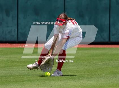 Thumbnail 2 in Neches vs. Hermleigh (UIL 1A Softball Semifinal) photogallery.