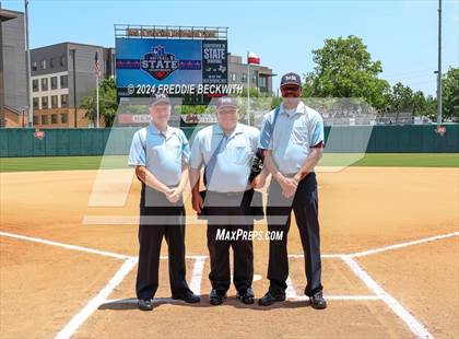Thumbnail 2 in Neches vs. Hermleigh (UIL 1A Softball Semifinal) photogallery.