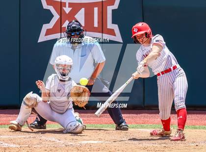 Thumbnail 2 in Neches vs. Hermleigh (UIL 1A Softball Semifinal) photogallery.